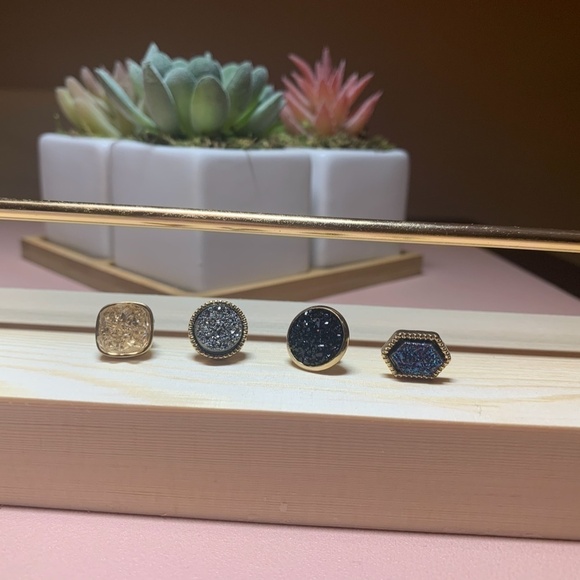 SALE💚 any 3 for $18 💚 Colorful Druzy Stone Stud Earrings Gold - Picture 2 of 2
